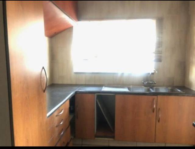 11 BEDROOM HOUSE FOR SALE IN TEDSTONEVILLE